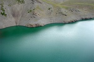 Зеленое озеро Голмакан
