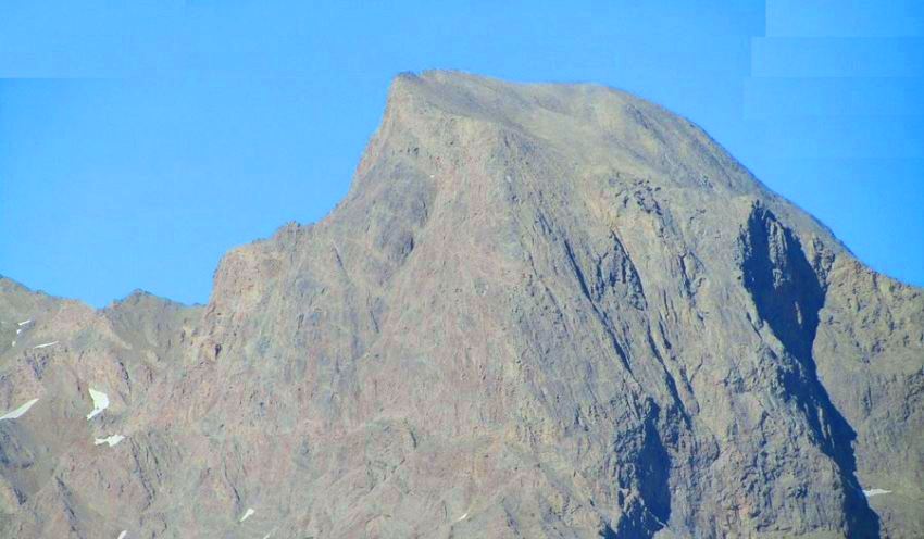 قله شاهانکوه