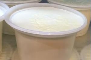 Йогурт местного производства